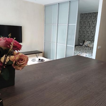 Nikoletos Apartamentai Паневежис Экстерьер фото